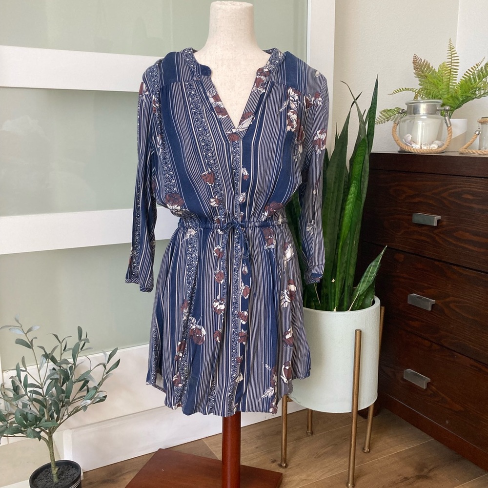 O’Neil size medium, blue dress